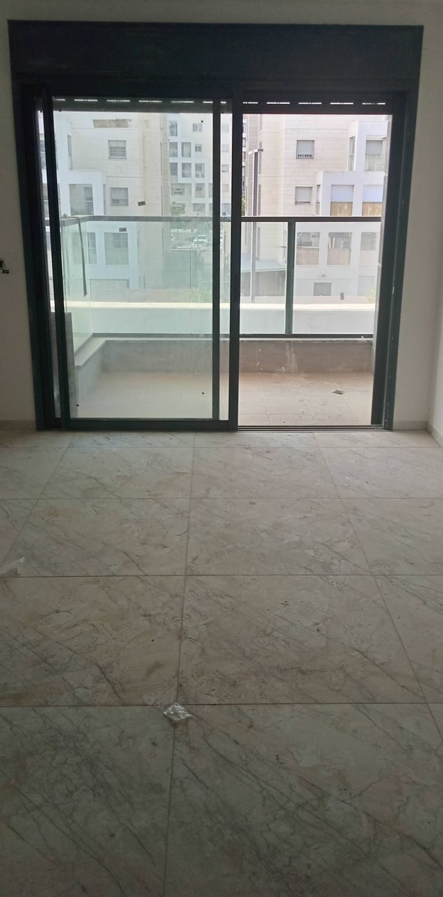שדרות הרב עובדיה יוסף 5, לוד