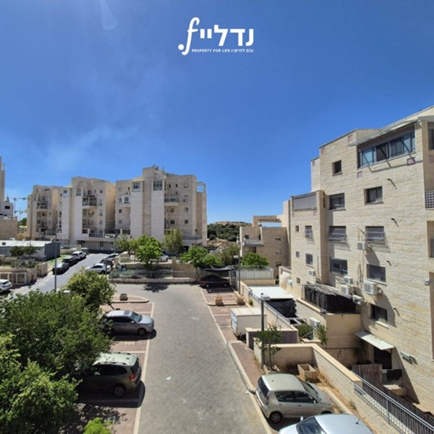 יואל הנביא 22, בית שמש