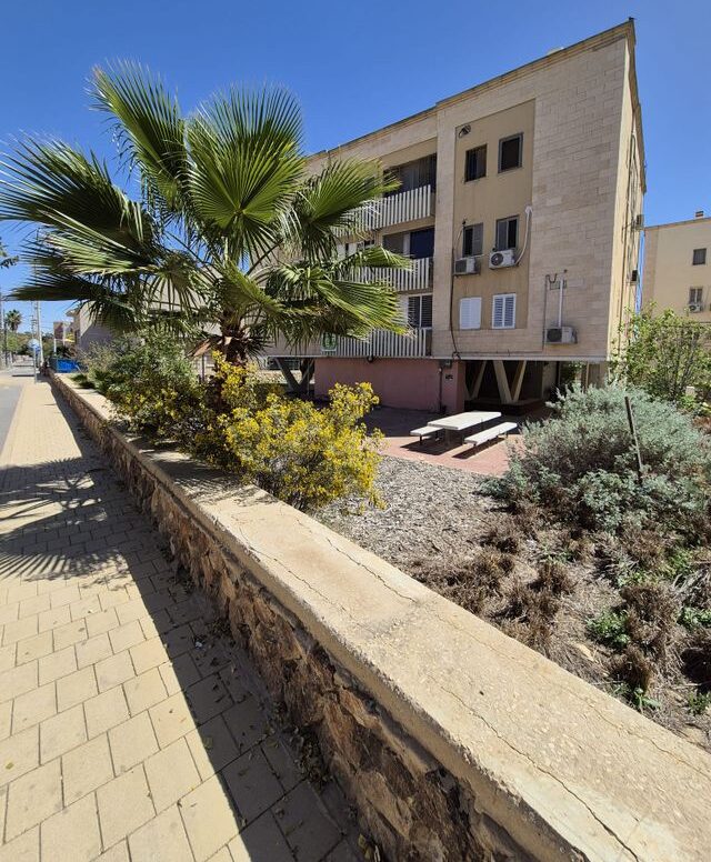 צבי בורנשטיין, ירוחם