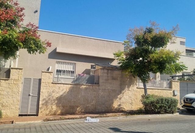 בנימין 5, עכו