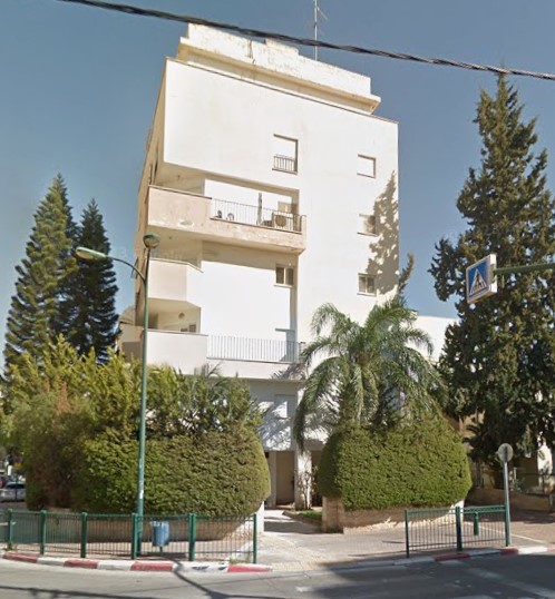סלנט שמואל, פתח תקווה