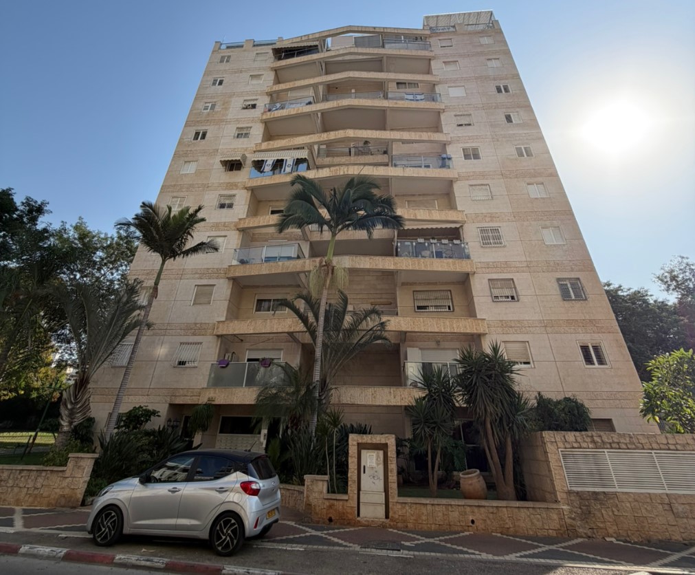 הרב פינטו מסעוד, פתח תקווה