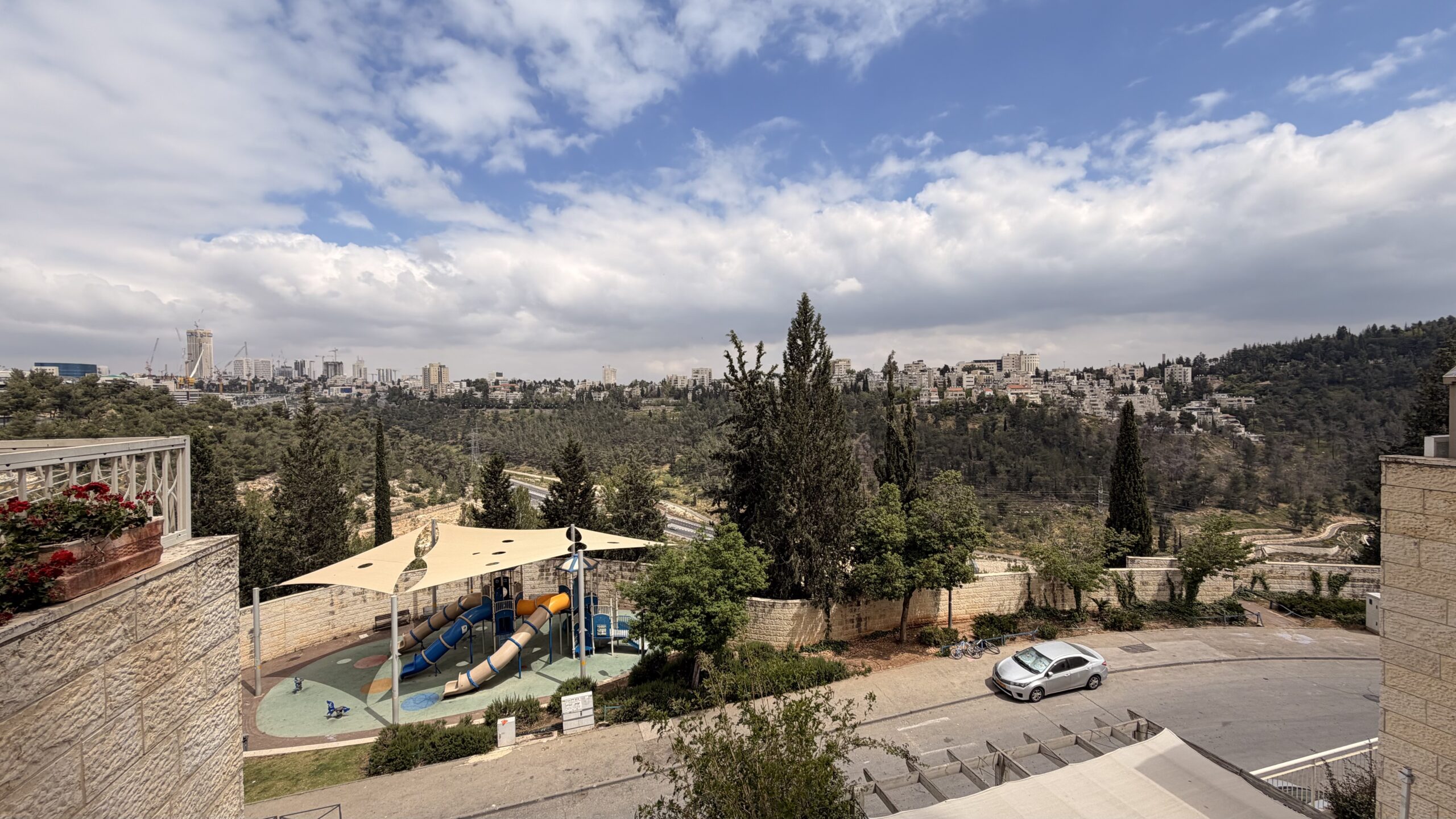 אגסי שמעון, ירושלים