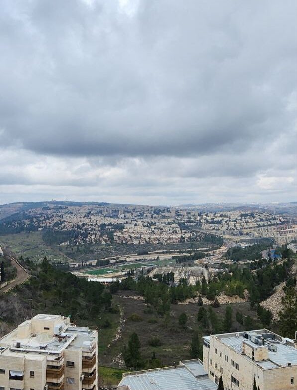 פתח תקווה, ירושלים